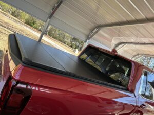 1. FeeTUO Hard Tri Fold Tonneau Cover